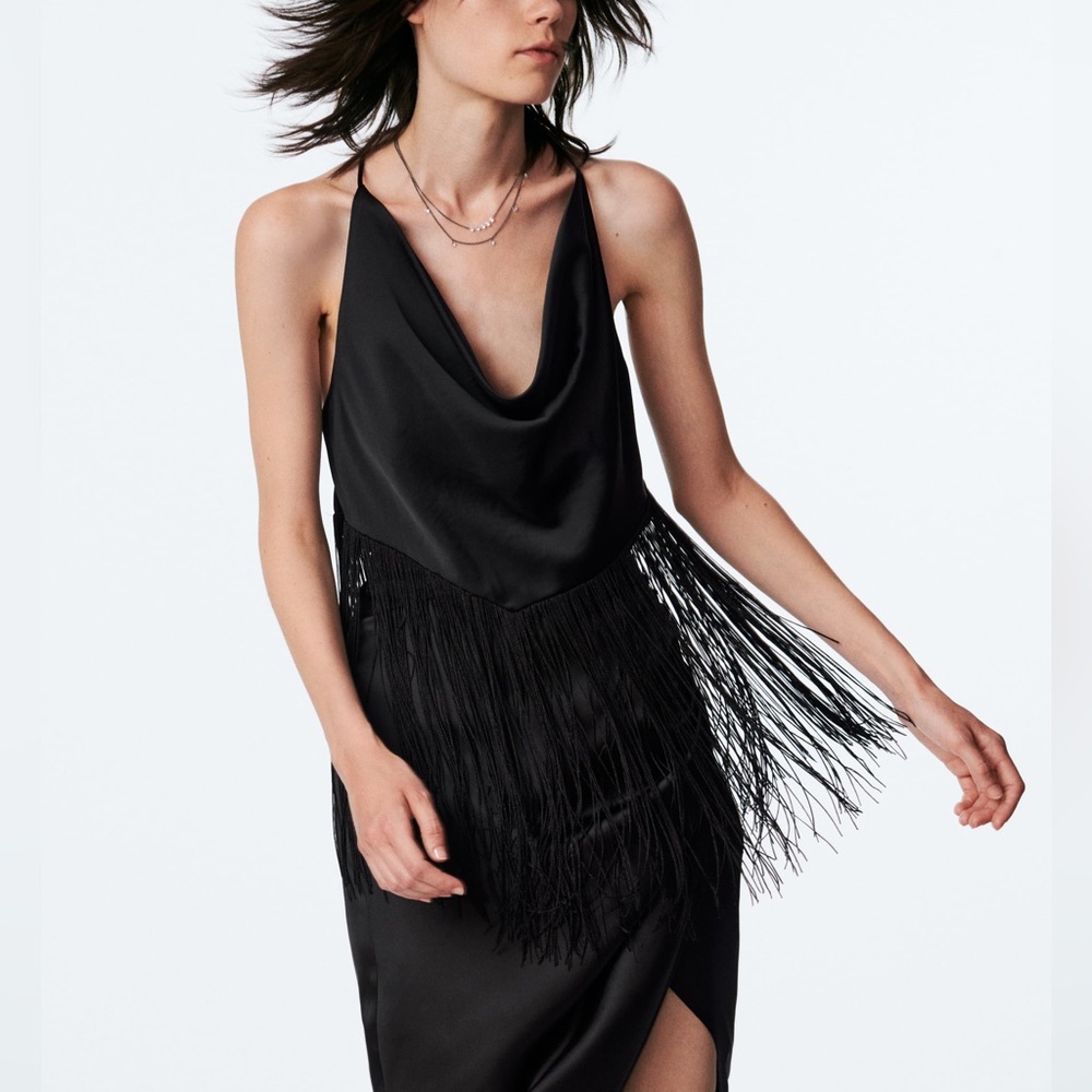 BLOGGERS FAVE ZARA FRINGED TOP